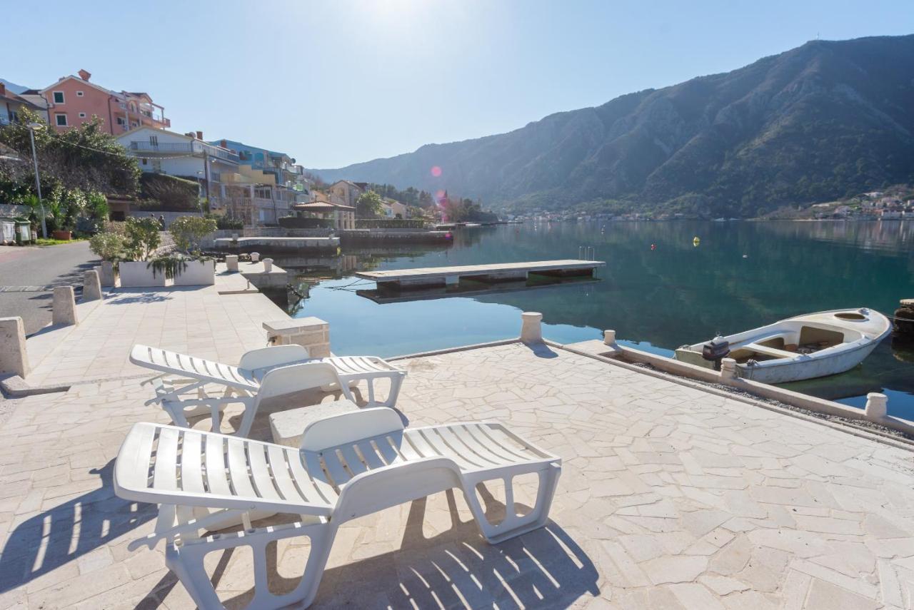 Sea Front 171 Apartment Kotor Exterior foto