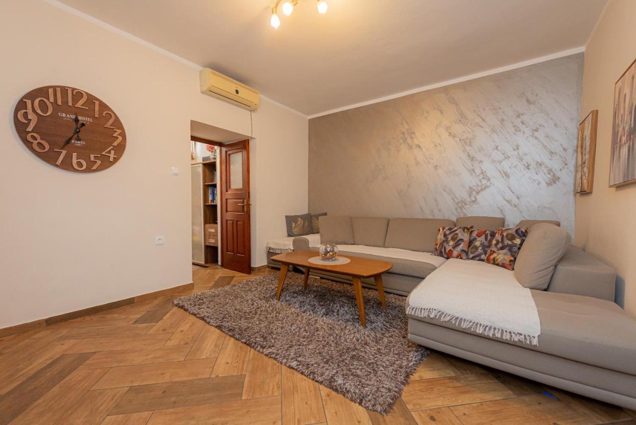 Sea Front 171 Apartment Kotor Exterior foto