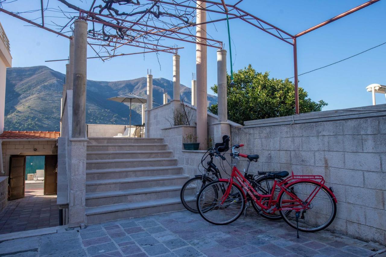 Sea Front 171 Apartment Kotor Exterior foto