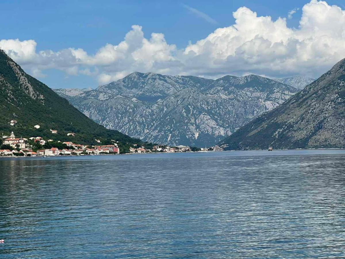 Sea Front 171 Apartment Kotor Exterior foto