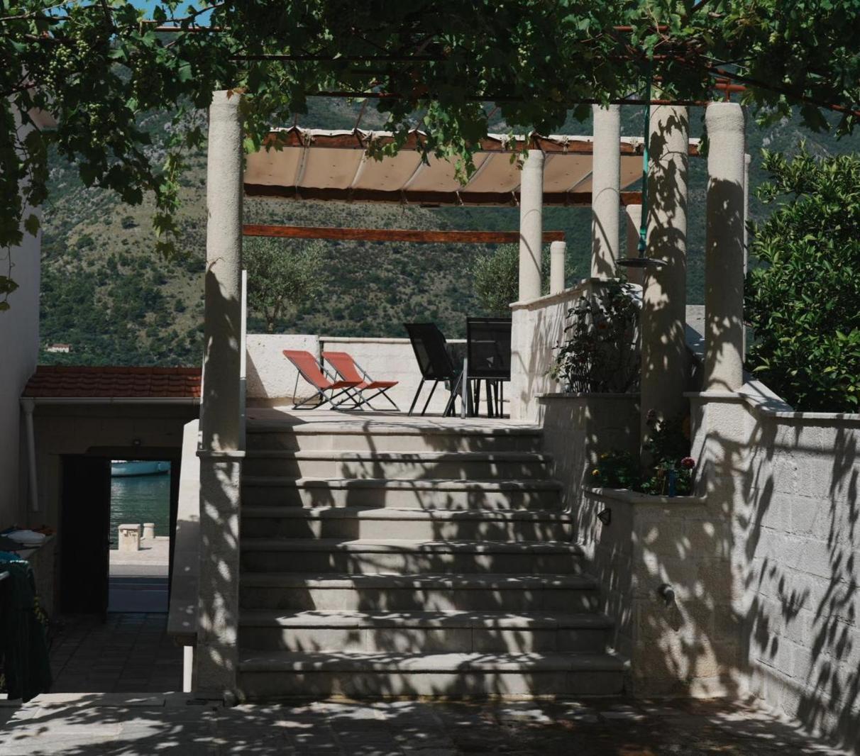 Sea Front 171 Apartment Kotor Exterior foto